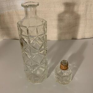 Geometric Glass Decanter with stopper